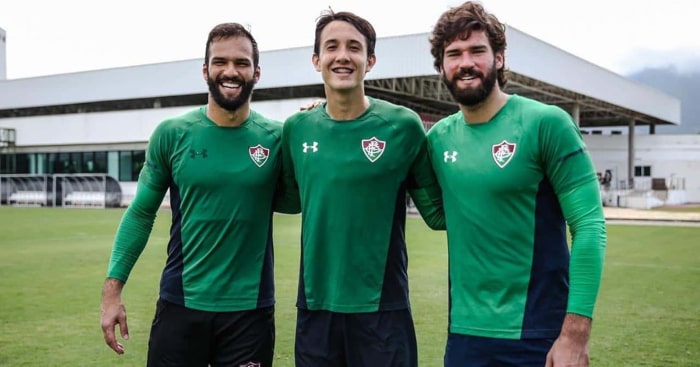 มาร์เซโล่ ปิตาลูก้า  ผู้รักษาประตูดาวรุ่งมาร่วมทัพได้เป็นที่เรียบร้อยแล้ว โดยที่จริง “หงส์แดง” กับ ปิตาลูก้า มีข่าวกันครั้งแรกเมื่อช่วงเดือนกันยายนที่ผ่านมา ก่อนที่สุดท้ายทุกอย่างจะจบลงด้วยดี