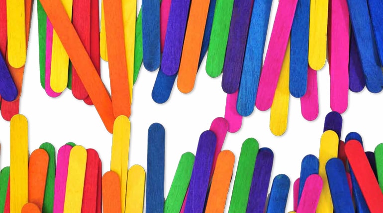 หลายคนคงรู้จัก ไม้ไอติม กันเป็นอย่างดี แต่ไม้ไอติมก็ไม่ได้มีประโยชน์เฉพาะนำมาเสียบกับเนื้อไอติมไว้สำหรับรับประทานเป็นขนมหวานอร่อยๆ